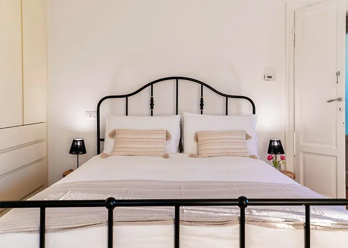 Rocawood - By Myhomeincomo * Brunate