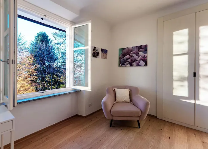 Rocawood - By Myhomeincomo * Brunate